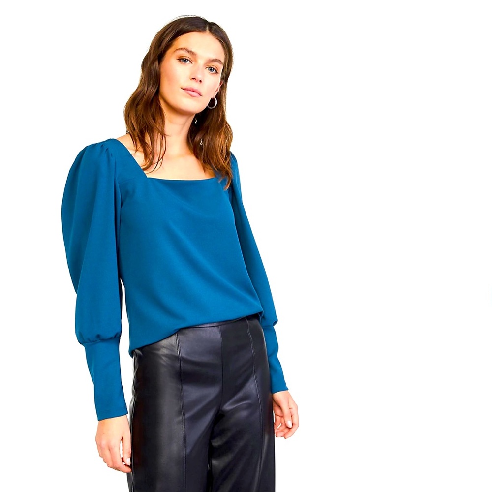 NWT✨ Square Neck Puff Sleeve Blouse - Picture 1 of 3